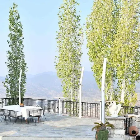 Lasa Black Rock * Paphos