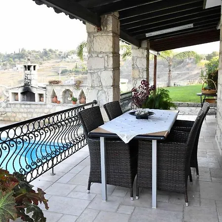 Villa Lasa Black Rock Paphos