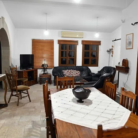 Villa Lasa Black Rock Paphos