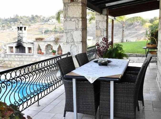 Villa Lasa Black Rock Paphos