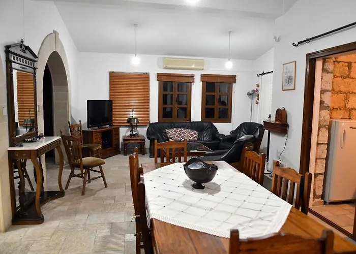 Villa Lasa Black Rock Paphos