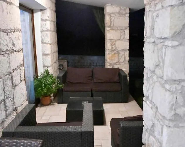 Lasa Black Rock Paphos