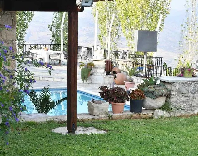 Lasa Black Rock * Paphos